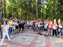 Перетанцуй меня! Перетанцуй меня!